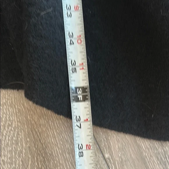 Stylish Black Wool Wrap Coat - Picture 3 of 8